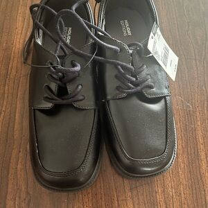 Holiday Editions Men’s Black Lace-Up Derby Oxfords